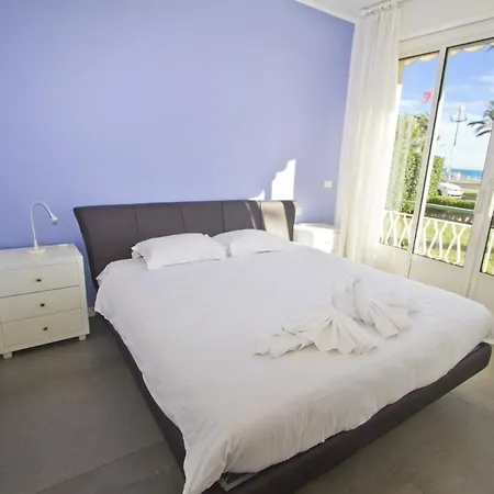 Garden Floor With Promenade Sea View Apartment