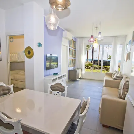Garden Floor With Promenade Sea View Apartment *